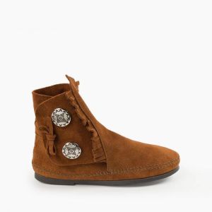 Minnetonka Women's Two Button Hardsole Boot